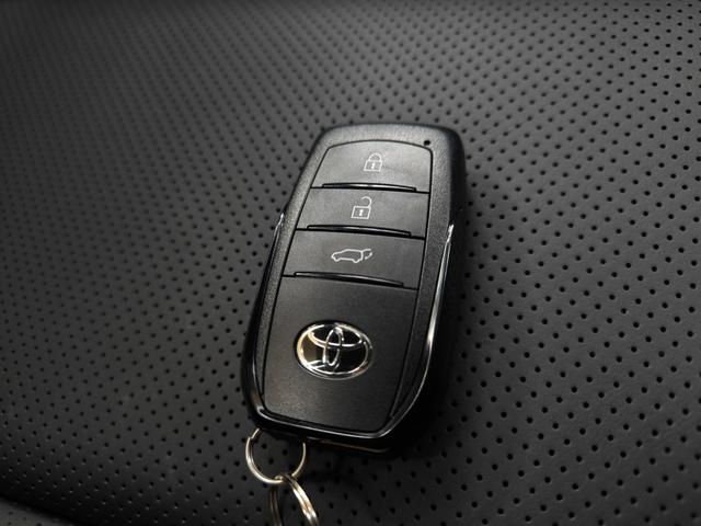 ハリアー Ｚ　レザーパッケージ　ワンオーナー！禁煙車！純１２．３インチディスプレイナビ・フルセグ！バックカメラ！ＪＢＬサウンドシステム！２．０ＥＴＣ！セーフティセンス！電動バックドア！ブラインドスポットモニター！４ＷＤ！（52枚目）