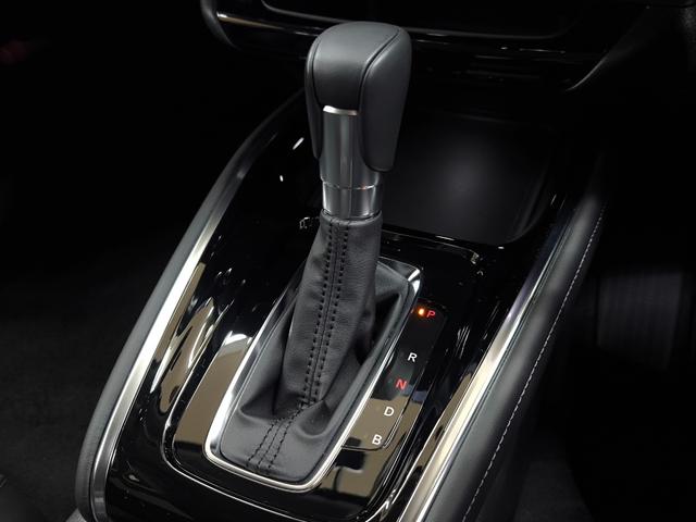 ヴェゼル e:HEV Z ワンオーナー 禁煙車 走行1万K台 車検R10/3 純正9インチナビ フルセグTV Bカメラ ブレーキホールド ハーフレザーシート ホンダセンシング 電動リアハッチ シートヒーター レーダークルコン(22枚目)