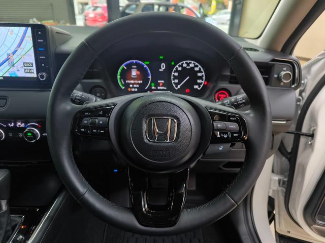 ヴェゼル e:HEV Z ワンオーナー 禁煙車 走行1万K台 車検R10/3 純正9インチナビ フルセグTV Bカメラ ブレーキホールド ハーフレザーシート ホンダセンシング 電動リアハッチ シートヒーター レーダークルコン(24枚目)