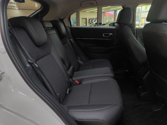 ヴェゼル e:HEV Z ワンオーナー 禁煙車 走行1万K台 車検R10/3 純正9インチナビ フルセグTV Bカメラ ブレーキホールド ハーフレザーシート ホンダセンシング 電動リアハッチ シートヒーター レーダークルコン(37枚目)