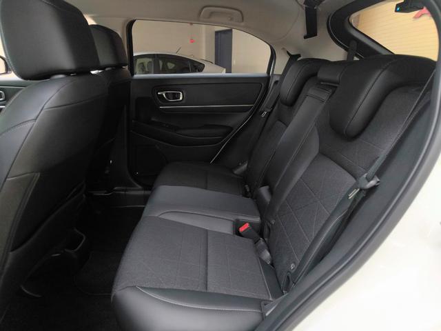 ヴェゼル e:HEV Z ワンオーナー 禁煙車 走行1万K台 車検R10/3 純正9インチナビ フルセグTV Bカメラ ブレーキホールド ハーフレザーシート ホンダセンシング 電動リアハッチ シートヒーター レーダークルコン(41枚目)