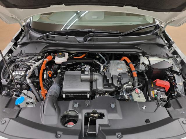 ヴェゼル e:HEV Z ワンオーナー 禁煙車 走行1万K台 車検R10/3 純正9インチナビ フルセグTV Bカメラ ブレーキホールド ハーフレザーシート ホンダセンシング 電動リアハッチ シートヒーター レーダークルコン(42枚目)