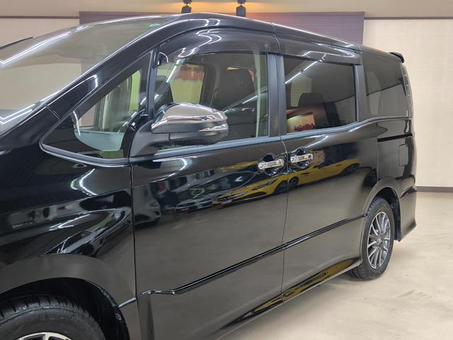 ヴォクシー ＺＳ　煌ＩＩ　ワンオーナー　禁煙車　走行４万Ｋ台　純正１０．５インチナビ　フルセグＴＶ　バックカメラ　フリップダウンモニター　両側電動スライドドア　衝突軽減ブレーキ　取説整備手帳　スペアキー　純正１６ＡＷ　ＥＴＣ（15枚目）