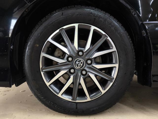 ヴォクシー ＺＳ　煌ＩＩ　ワンオーナー　禁煙車　走行４万Ｋ台　純正１０．５インチナビ　フルセグＴＶ　バックカメラ　フリップダウンモニター　両側電動スライドドア　衝突軽減ブレーキ　取説整備手帳　スペアキー　純正１６ＡＷ　ＥＴＣ（17枚目）