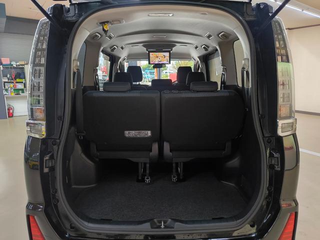 ヴォクシー ＺＳ　煌ＩＩ　ワンオーナー　禁煙車　走行４万Ｋ台　純正１０．５インチナビ　フルセグＴＶ　バックカメラ　フリップダウンモニター　両側電動スライドドア　衝突軽減ブレーキ　取説整備手帳　スペアキー　純正１６ＡＷ　ＥＴＣ（39枚目）