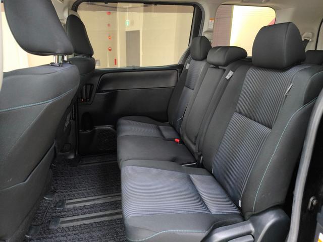ヴォクシー ＺＳ　煌ＩＩ　ワンオーナー　禁煙車　走行４万Ｋ台　純正１０．５インチナビ　フルセグＴＶ　バックカメラ　フリップダウンモニター　両側電動スライドドア　衝突軽減ブレーキ　取説整備手帳　スペアキー　純正１６ＡＷ　ＥＴＣ（42枚目）