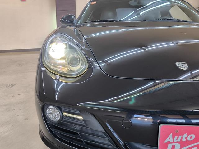 ケイマン Ｓ　ワンオーナー　禁煙車　左ハンドル　走行２万Ｋ台　６速マニュアル車　ハーフレザー　シートヒーター　ナビ　フルセグＴＶ　取説整備手帳　スペアキー　盗難防止システム　　純正１８ＡＷ　ＥＴＣ　横滑り防止機能（9枚目）