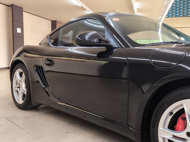 ケイマン Ｓ　ワンオーナー　禁煙車　左ハンドル　走行２万Ｋ台　６速マニュアル車　ハーフレザー　シートヒーター　ナビ　フルセグＴＶ　取説整備手帳　スペアキー　盗難防止システム　　純正１８ＡＷ　ＥＴＣ　横滑り防止機能（14枚目）