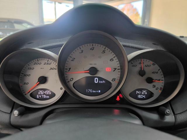 ケイマン Ｓ　ワンオーナー　禁煙車　左ハンドル　走行２万Ｋ台　６速マニュアル車　ハーフレザー　シートヒーター　ナビ　フルセグＴＶ　取説整備手帳　スペアキー　盗難防止システム　　純正１８ＡＷ　ＥＴＣ　横滑り防止機能（29枚目）