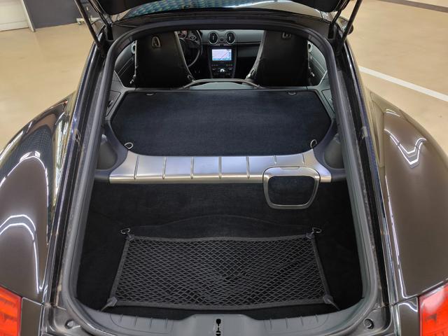 ケイマン Ｓ　ワンオーナー　禁煙車　左ハンドル　走行２万Ｋ台　６速マニュアル車　ハーフレザー　シートヒーター　ナビ　フルセグＴＶ　取説整備手帳　スペアキー　盗難防止システム　　純正１８ＡＷ　ＥＴＣ　横滑り防止機能（36枚目）