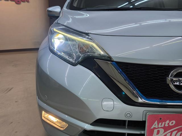 ノート ｅ－パワー　Ｘ　車検整備付　禁煙車　走行１万Ｋ台　純正ナビ　バックカメラ　３６０度カメラ　フルセグＴＶ　衝突軽減ブレーキ　クリアランスソナー　純正デジタルミラー　取説整備手帳　スペアキー　盗難防止システム（9枚目）