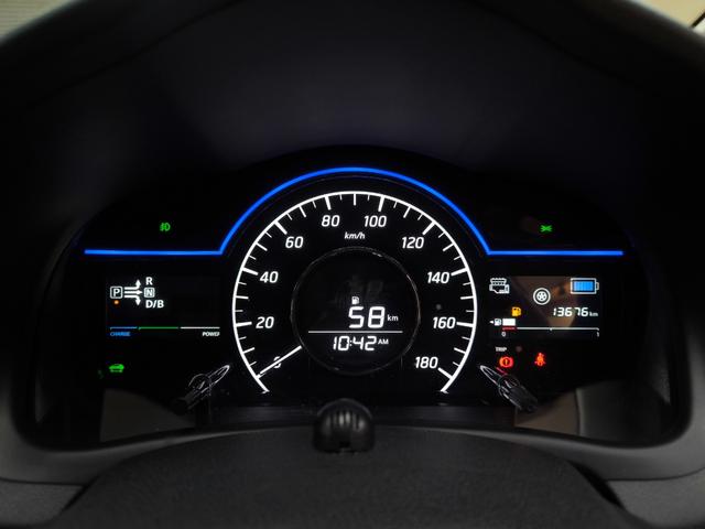 ノート ｅ－パワー　Ｘ　車検整備付　禁煙車　走行１万Ｋ台　純正ナビ　バックカメラ　３６０度カメラ　フルセグＴＶ　衝突軽減ブレーキ　クリアランスソナー　純正デジタルミラー　取説整備手帳　スペアキー　盗難防止システム（31枚目）