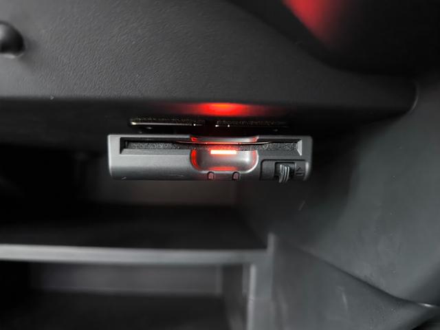 ノート ｅ－パワー　Ｘ　車検整備付　禁煙車　走行１万Ｋ台　純正ナビ　バックカメラ　３６０度カメラ　フルセグＴＶ　衝突軽減ブレーキ　クリアランスソナー　純正デジタルミラー　取説整備手帳　スペアキー　盗難防止システム（34枚目）