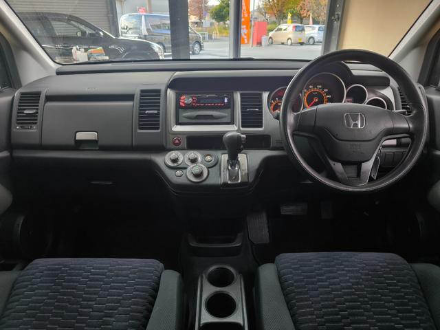 クロスロード 18L ワンオーナー 禁煙車 3列シート 7人乗り 走行6万K台 取扱説明書 保証書 スペアキー 社外オーディオ キーレス ETC オートエアコン ABS 頸部衝撃緩和ヘッドレスト エアバック(20枚目)