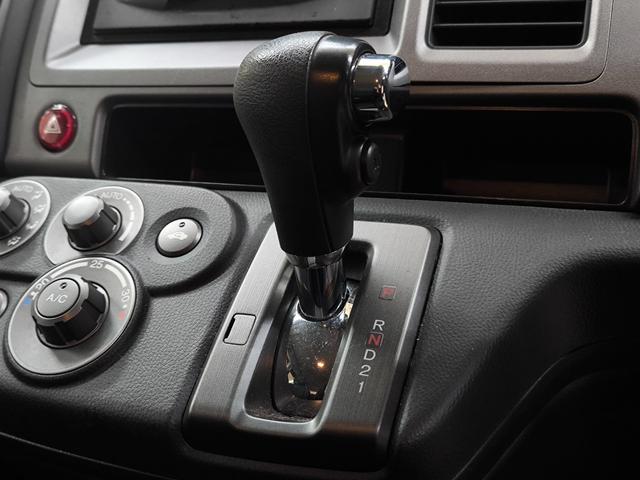 クロスロード 18L ワンオーナー 禁煙車 3列シート 7人乗り 走行6万K台 取扱説明書 保証書 スペアキー 社外オーディオ キーレス ETC オートエアコン ABS 頸部衝撃緩和ヘッドレスト エアバック(24枚目)