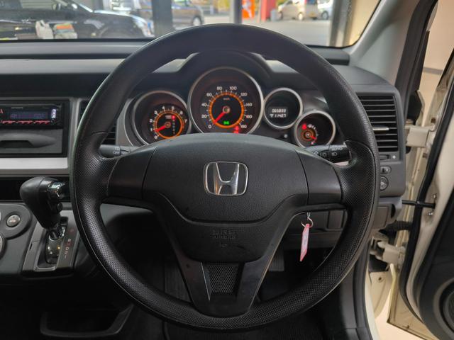 クロスロード 18L ワンオーナー 禁煙車 3列シート 7人乗り 走行6万K台 取扱説明書 保証書 スペアキー 社外オーディオ キーレス ETC オートエアコン ABS 頸部衝撃緩和ヘッドレスト エアバック(26枚目)