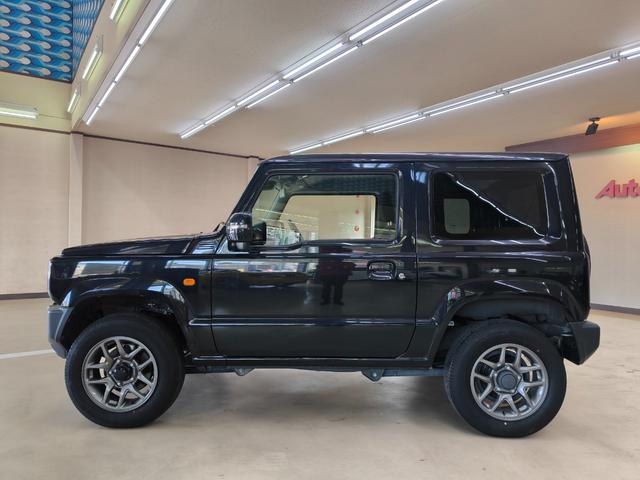 ジムニー ＸＣ　禁煙車　走行１万Ｋ台　車検整備付　シートヒーター　取説整備手帳　スペアキー　デュアルセンサーブレーキサポート　ディスプレーオーディオ　ＬＥＤ　盗難防止システム　衝突安全ボディ　ＥＴＣ　クルコン（8枚目）