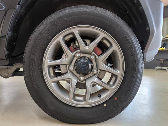 ジムニー ＸＣ　禁煙車　走行１万Ｋ台　車検整備付　シートヒーター　取説整備手帳　スペアキー　デュアルセンサーブレーキサポート　ディスプレーオーディオ　ＬＥＤ　盗難防止システム　衝突安全ボディ　ＥＴＣ　クルコン（18枚目）