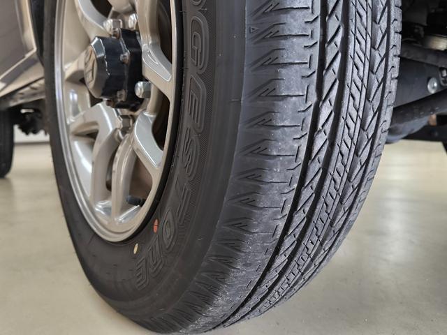 ジムニー ＸＣ　禁煙車　走行１万Ｋ台　車検整備付　シートヒーター　取説整備手帳　スペアキー　デュアルセンサーブレーキサポート　ディスプレーオーディオ　ＬＥＤ　盗難防止システム　衝突安全ボディ　ＥＴＣ　クルコン（20枚目）