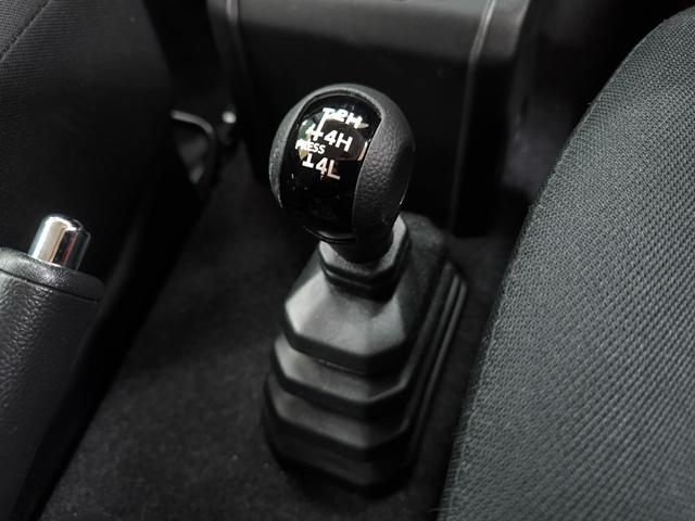 ジムニー ＸＣ　禁煙車　走行１万Ｋ台　車検整備付　シートヒーター　取説整備手帳　スペアキー　デュアルセンサーブレーキサポート　ディスプレーオーディオ　ＬＥＤ　盗難防止システム　衝突安全ボディ　ＥＴＣ　クルコン（30枚目）