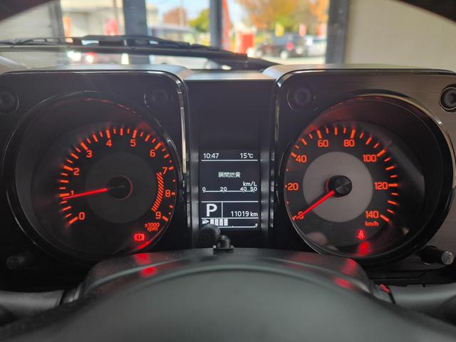 ジムニー ＸＣ　禁煙車　走行１万Ｋ台　車検整備付　シートヒーター　取説整備手帳　スペアキー　デュアルセンサーブレーキサポート　ディスプレーオーディオ　ＬＥＤ　盗難防止システム　衝突安全ボディ　ＥＴＣ　クルコン（34枚目）