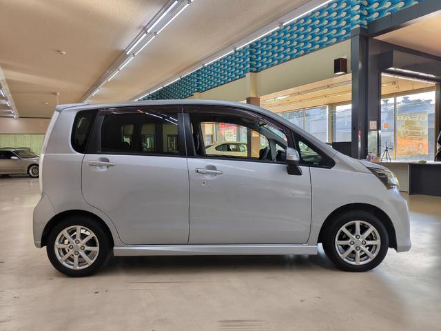 ムーヴ カスタム X SA 禁煙車 衝突軽減ブレーキ スマートキー プッシュスタート 取説整備手帳 スペアキー ディスプレイオーディオ ETC 純正14AW 盗難防止システム 衝突安全ボディ 横滑り防止機能 LEDヘッドライト(4枚目)