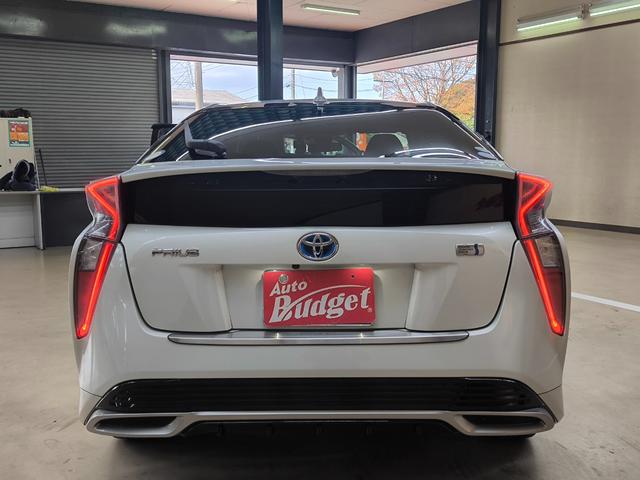 プリウス S 禁煙車 車検R9年3月 プリクラッシュシステム 純正ナビ バックカメラ フルセグTV LEDヘッドライト クルーズコントロール レーンキープアシスト エアロ ETC 盗難防止システム 純正AW(6枚目)