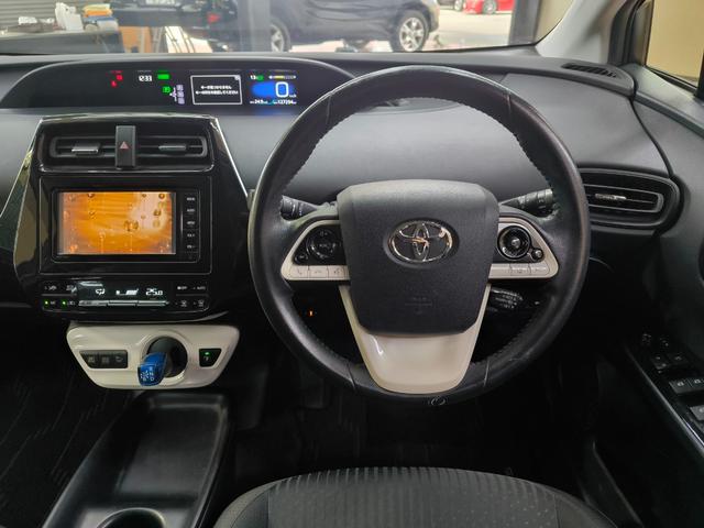 プリウス S 禁煙車 車検R9年3月 プリクラッシュシステム 純正ナビ バックカメラ フルセグTV LEDヘッドライト クルーズコントロール レーンキープアシスト エアロ ETC 盗難防止システム 純正AW(27枚目)