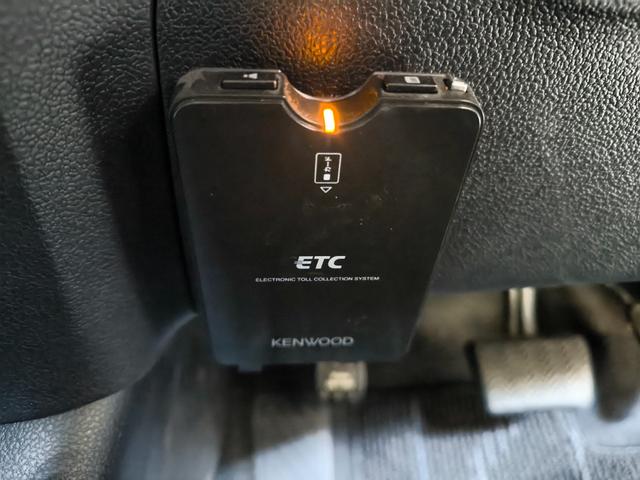 プリウス S 禁煙車 車検R9年3月 プリクラッシュシステム 純正ナビ バックカメラ フルセグTV LEDヘッドライト クルーズコントロール レーンキープアシスト エアロ ETC 盗難防止システム 純正AW(44枚目)