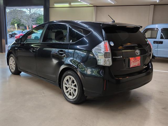 プリウスアルファ S ワンオーナー 禁煙車 ナビ フルセグTV バックカメラ プッシュスタート スマートキー 取説整備手帳 スペアキー ETC 盗難防止装置 横滑り防止機能(7枚目)