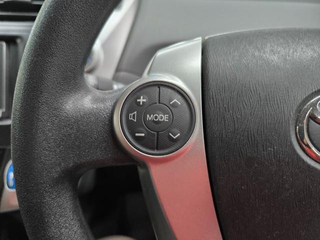 プリウスアルファ S ワンオーナー 禁煙車 ナビ フルセグTV バックカメラ プッシュスタート スマートキー 取説整備手帳 スペアキー ETC 盗難防止装置 横滑り防止機能(32枚目)