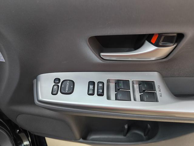 プリウスアルファ S ワンオーナー 禁煙車 ナビ フルセグTV バックカメラ プッシュスタート スマートキー 取説整備手帳 スペアキー ETC 盗難防止装置 横滑り防止機能(37枚目)