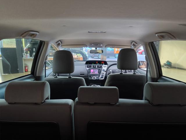 プリウスアルファ S ワンオーナー 禁煙車 ナビ フルセグTV バックカメラ プッシュスタート スマートキー 取説整備手帳 スペアキー ETC 盗難防止装置 横滑り防止機能(43枚目)