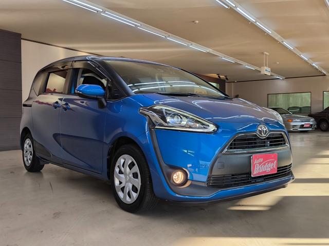 シエンタ G ワンオーナー 禁煙車 走行5万K台 衝突軽減ブレーキ レーンアシスト 純正ナビ フルセグTV バックカメラ 両側電動スライドドア 盗難防止システム ドライブレコーダー前後 取説整備手帳 スペアキー(3枚目)