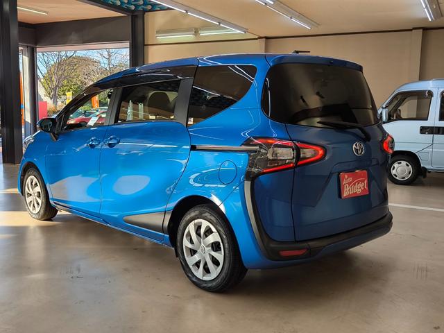 シエンタ G ワンオーナー 禁煙車 走行5万K台 衝突軽減ブレーキ レーンアシスト 純正ナビ フルセグTV バックカメラ 両側電動スライドドア 盗難防止システム ドライブレコーダー前後 取説整備手帳 スペアキー(7枚目)