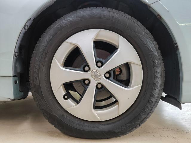 プリウス Ｇ　純正ナビ・フルセグ・バックカメラ！ＣＤ・ＤＶＤ再生！ステアリングリモコン！ＥＴＣ！ＨＩＤヘッドライト！セルスタードライブレコーダー！純正１５インチアルミ！スマートキー＆プッシュスタート！取説整備手帳（16枚目）