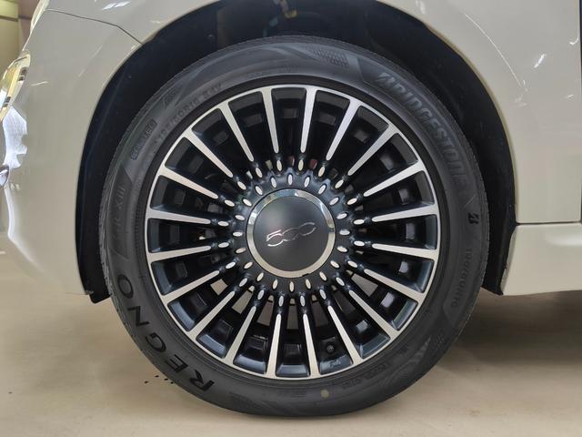 ５００Ｃ ツインエア　ラウンジ　車検整備付　禁煙車　走行１万Ｋ台　電動ソフトトップ　ＨＩＤヘッドライト　フォグランプ　ディスプレイオーディオ　取説整備手帳　純正１６ＡＷ　盗難防止システム　オートエアコン　ＥＴＣ　横滑り防止機能（18枚目）