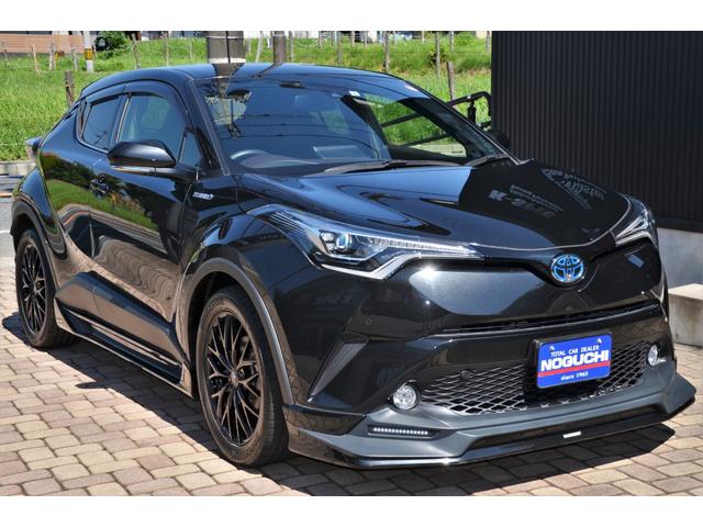 トヨタ c hr g オプション 後付けパーツなんと105万円以上付き trdフルエアロ op黒本革シート 純正9イン 259 0万円 平成29年 17年 福岡県 中古車 価格 Com トヨタ c hr g オプション 後付けパーツなんと105万円以上付き trdフルエアロ op黒本革シート 純正9イン 259 0万円 平成29年 17年 福岡県 中古車 価格 Com