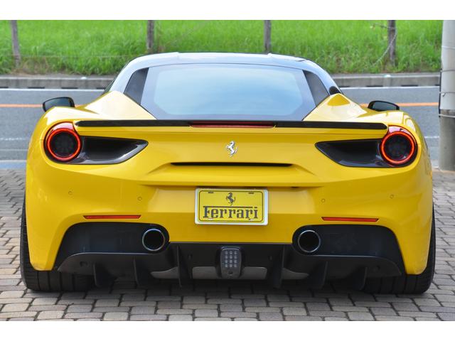 ４８８ＧＴＢ ベースグレード　メーカーオプション、カスタムパーツ１２９０万以上付き　１オーナー車／正規デーラー車／ＯＰフルカーボンパーツ／ＭＯＰフロントリフター／フル電動シート／ハイパーフォージド２２アルミ／クラインマフラー（9枚目）