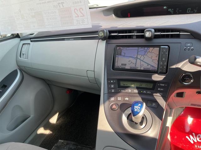 プリウス Ｓ　ＥＴＣ　バックカメラ　ナビ　ＴＶ　アルミホイール　オートライト　ＣＶＴ　スマートキー　アイドリングストップ　電動格納ミラー　盗難防止システム　ＣＤ　ＤＶＤ再生　ミュージックプレイヤー接続可　半年保証（38枚目）