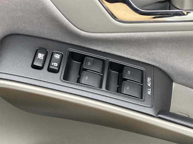 ＳＡＩ Ｓ　ＥＴＣ　オートクルーズコントロール　バックカメラ　ナビ　ＴＶ　アルミホイール　オートライト　ＨＩＤ　ＣＶＴ　スマートキー　電動格納ミラー　盗難防止システム　パワーシート　ＣＤ　ＤＶＤ再生　ＭＤ（11枚目）