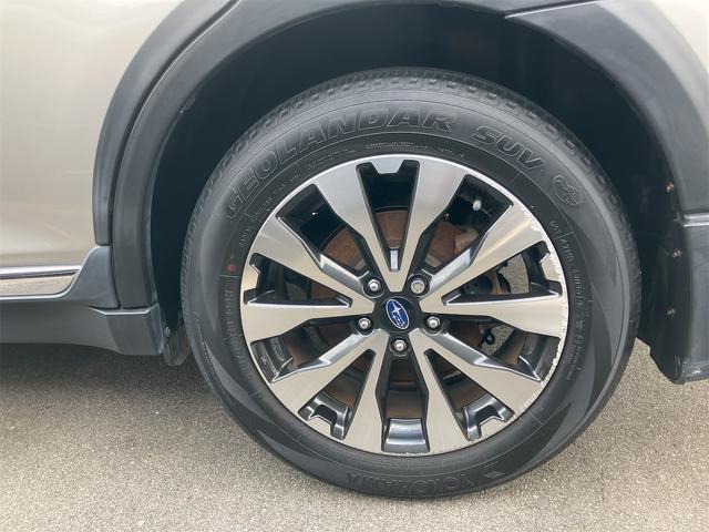レガシィアウトバック リミテッド　４ＷＤ　ＥＴＣ　バックカメラ　オートクルーズコントロール　レーンアシスト　パワーシート　衝突被害軽減システム　ナビ　ＴＶ　オートライト　ＬＥＤヘッドランプ　電動リアゲート　アルミホイール　スマートキー（20枚目）