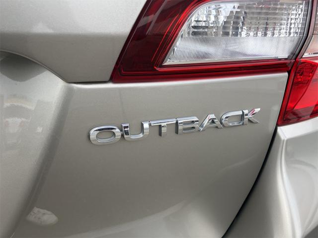 レガシィアウトバック リミテッド　４ＷＤ　ＥＴＣ　バックカメラ　オートクルーズコントロール　レーンアシスト　パワーシート　衝突被害軽減システム　ナビ　ＴＶ　オートライト　ＬＥＤヘッドランプ　電動リアゲート　アルミホイール　スマートキー（25枚目）