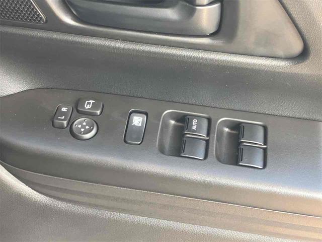 スペーシアギア ハイブリッドＸＺ　両側電動スライドドア　クリアランスソナー　オートクルーズコントロール　レーンアシスト　衝突被害軽減システム　オートライト　ＬＥＤヘッドランプ　スマートキー　アイドリングストップ　電動格納ミラー（7枚目）