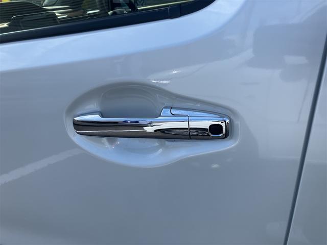 ワゴンRカスタムZ ハイブリッドZX クリアランスソナー オートクルーズコントロール レーンアシスト 衝突被害軽減システム オートライト LEDヘッドランプ スマートキー アイドリングストップ 電動格納ミラー シートヒーター ベンチシート(28枚目)