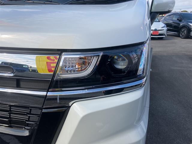 ワゴンRカスタムZ ハイブリッドZX クリアランスソナー オートクルーズコントロール レーンアシスト 衝突被害軽減システム オートライト LEDヘッドランプ スマートキー アイドリングストップ 電動格納ミラー シートヒーター ベンチシート(30枚目)