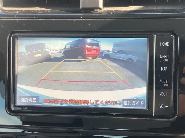 プリウス Ａ　クリアランスソナー　レーンアシスト　オートクルーズコントロール　パークアシスト　衝突被害軽減システム　バックカメラ　ナビ　ＴＶ　アルミホイール　オートマチックハイビーム　オートライト（5枚目）