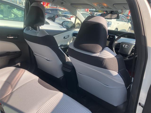 プリウス Ａ　クリアランスソナー　レーンアシスト　オートクルーズコントロール　パークアシスト　衝突被害軽減システム　バックカメラ　ナビ　ＴＶ　アルミホイール　オートマチックハイビーム　オートライト（50枚目）