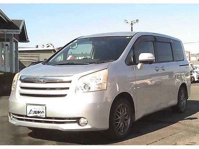 ノア X Lセレクション 社外ナビ DVD再生 CD再生 Bluetooth バックカメラ ETC オートエアコン 片側電動スライドドア スマートキー 電動格納ミラー 3列シート UVカットプライバシーガラス(2枚目)