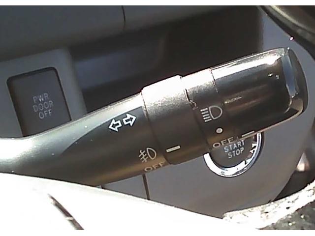 ノア X Lセレクション 社外ナビ DVD再生 CD再生 Bluetooth バックカメラ ETC オートエアコン 片側電動スライドドア スマートキー 電動格納ミラー 3列シート UVカットプライバシーガラス(38枚目)